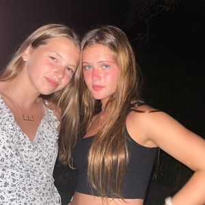 Meet your Posher, Elle